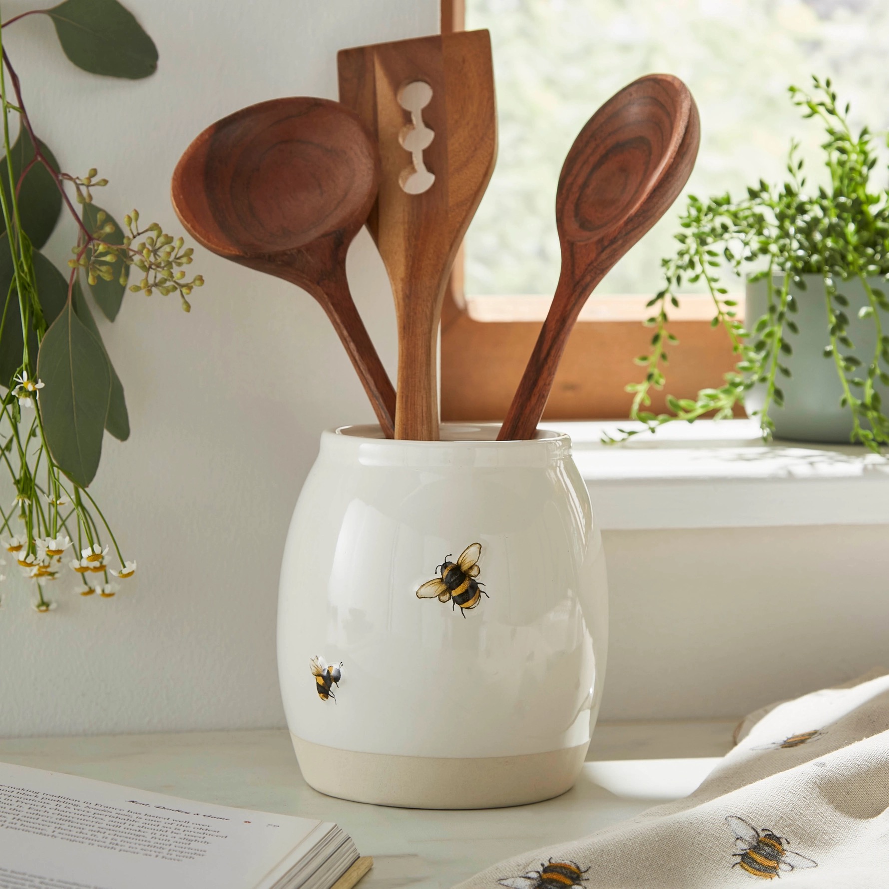 Bee Utensil Pot